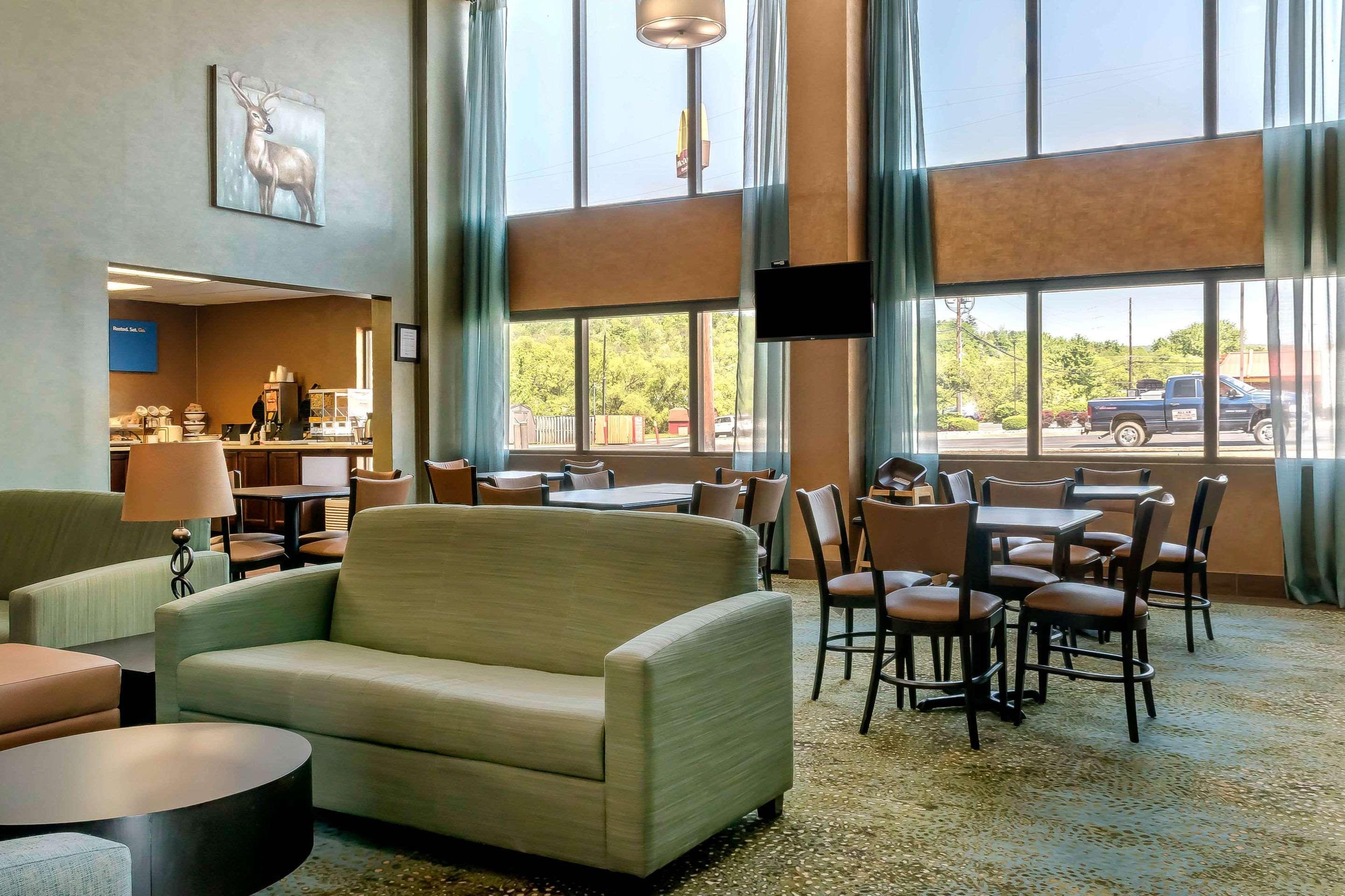 Comfort Inn Pine Grove I-81 Hershey Area Buitenkant foto