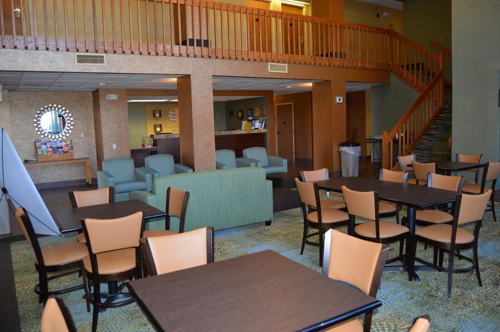 Comfort Inn Pine Grove I-81 Hershey Area Buitenkant foto