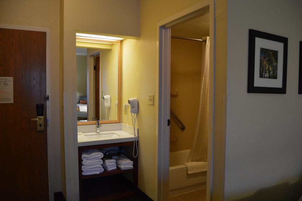 Comfort Inn Pine Grove I-81 Hershey Area Buitenkant foto